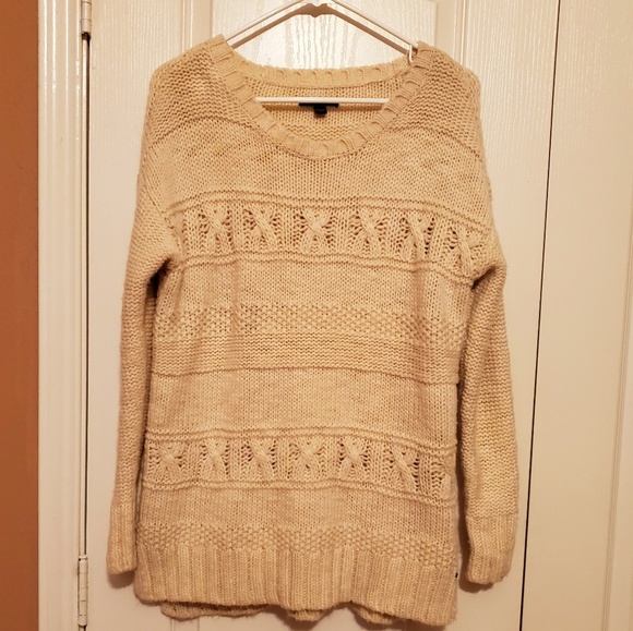American Eagle sweater NWOT - Picture 1 of 2